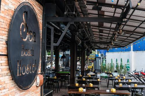 Εστιατόριο, Sea Beach Hostel & Club Beachfront 18-39 years only in Κράμπι