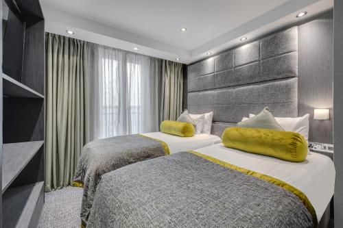 room detail thumbnail 0