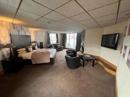 Inn On The Prom At The Fernlea Hotel - image 13