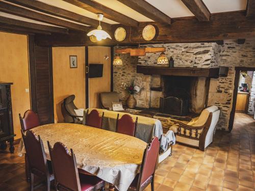 Gîte Rouez, 5 pièces, 8 personnes - FR-1-410-168