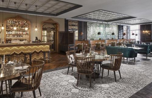 TITANIC Chaussee Berlin - image 13