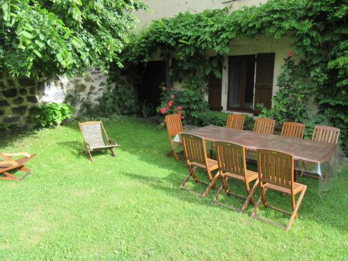 Gîte Le Monastier-sur-Gazeille 5 pièces 10 personnes - FR-1-582-271 - image 4