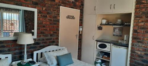 Coral Tree Guest Rooms in Worcester
