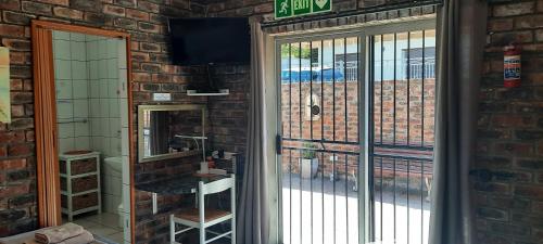 Coral Tree Guest Rooms in Worcester