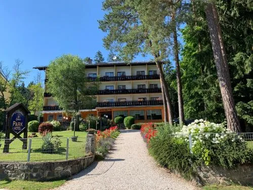 Parkhotel Zuzek in Sankt Kanzian am Klopeiner See, Österreich