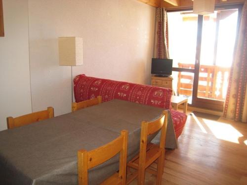 Appartement Huez, 2 pièces, 5 personnes - FR-1-405-28