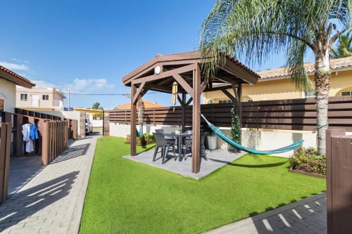 Facilities, Little Sea in Noord