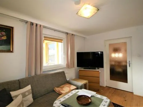 Apartment Hannelore by Interhome in Omes, Österreich