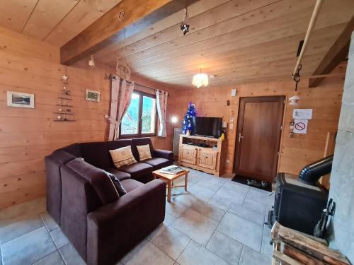Gîte Ban-sur-Meurthe-Clefcy, 3 pièces, 4 personnes - FR-1-589-182 (Chalet chaleureux face aux pistes, proche Gerardmer, ideal pour famille, balcon et terrasse - FR-1-5) in Ban-sur-Meurthe-Clefcy