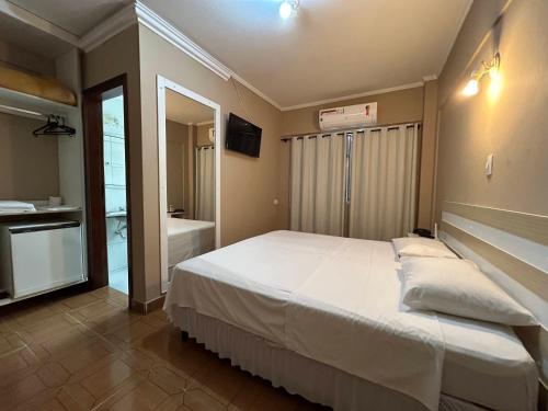Superior Double or Twin Room image 4