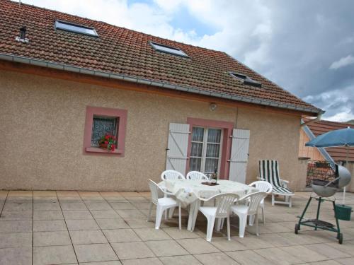 Gîte spacieux avec terrasse et cheminée près de Saint-Dié, à 28 km de Gérardmer - FR-1-589-261 (Gite spacieux avec terrasse et cheminee pres de Saint-Die, a 28 km de Gerardmer - FR-1-589-261) in Taintrux