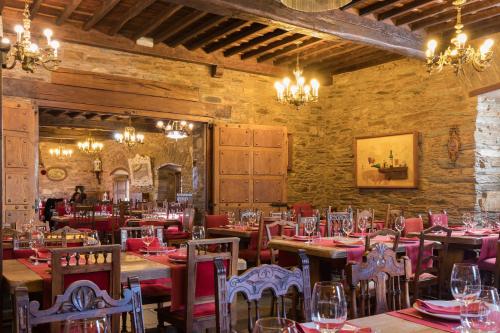 Étterem, Prada a Tope - Palacio de Canedo in Canedo