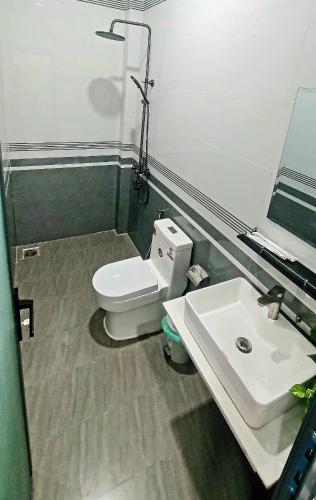 Homestay Quyên Quỳnh - 화장실