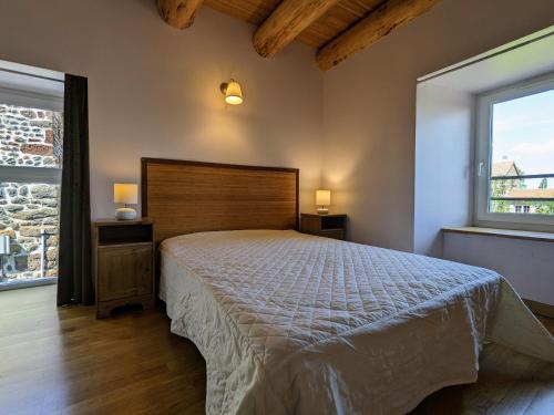 Gîte Vergezac, 3 pièces, 4 personnes - FR-1-582-48 (Maison de charme en pierres - Proche Puy-en-Velay, ideal familles, randos & confort moderne - FR-1-5) in Mende