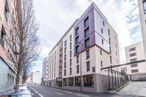 숙소 외관, Break & Home Clermont-Ferrand - Les Carmes Dechaux Appart'Hôtel (Break & Home Clermont-Ferrand - Les Carmes Dechaux Appart'Hotel) in 클레르몽 페랑 시티 센터