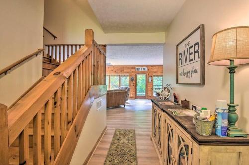 Riverfront Home w Gameroom & Screened Porch