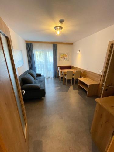 Apartment with Lake View