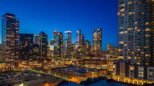 35th FL w the BEST Views of the Stampede & Saddledome! FREE Banff Pass, Wine, Parking & Gym!