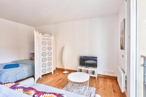 Budget studio with parking - The river seine - Location saisonnière - Saint-Denis