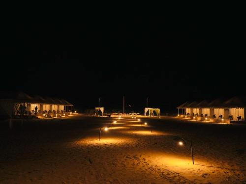 ทัศนียภาพภายนอกโรงแรม, Venture Desert Camp in แซมแซนด์ ดูนส์