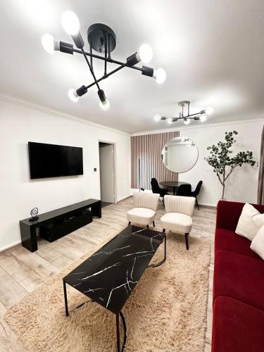 Luxury Apartment in Central London - 24 7 Security - main image