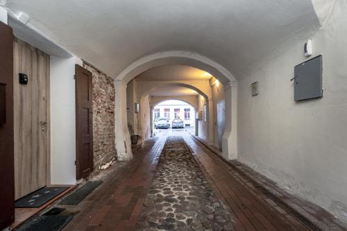 One-Bedroom Apartment image 5