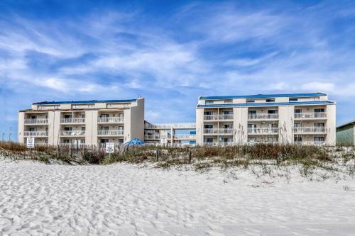 Sugar Beach by Meyer Vacation Rentals - image 8
