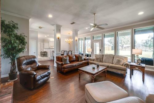 Aubrey Vacation Rental about 3 Mi to Downtown! in Aubrey, USA