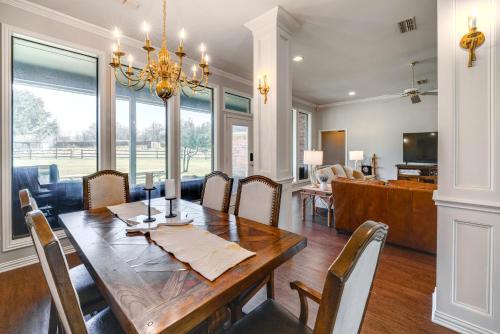 Aubrey Vacation Rental about 3 Mi to Downtown! in Aubrey, USA