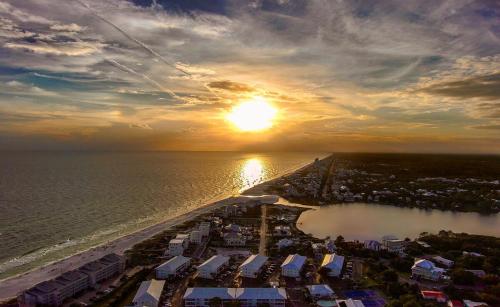 Ocean Air Lower West Private Beach Unit on 30A - image 3