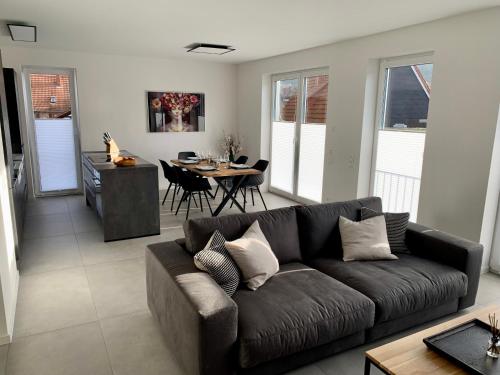 APPARTEMENT3, Dahn (Foto 3)