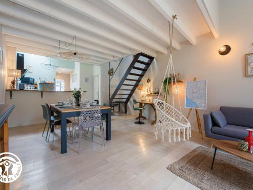 Maison rénovée avec jardin, piscine chauffée et wifi à Mareuil-sur-Lay - FR-1-426-537 (Maison renovee avec jardin, piscine chauffee et wifi a Mareuil-sur-Lay - FR-1-426-537) in Mareuil-sur-Lay-Dissais