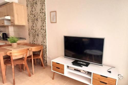 Gestiona2R - Apartamento para 2 con piscina, Posada de Llanes (foto 10)