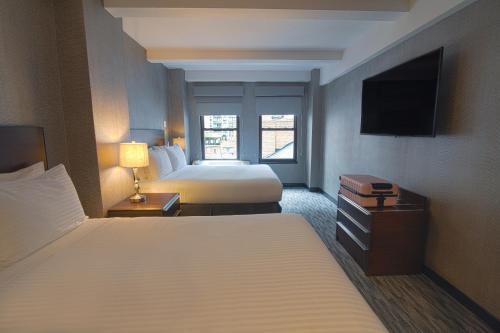 Accessible 2 Queen Guestroom