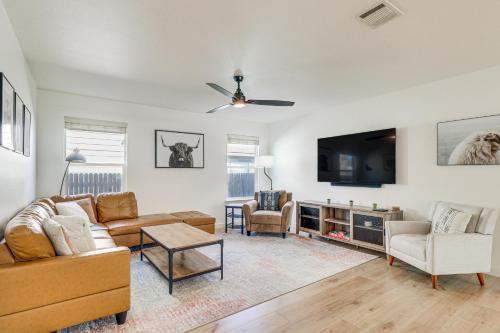 Centrally Located Austin Home with Private Patio! in Austin, USA