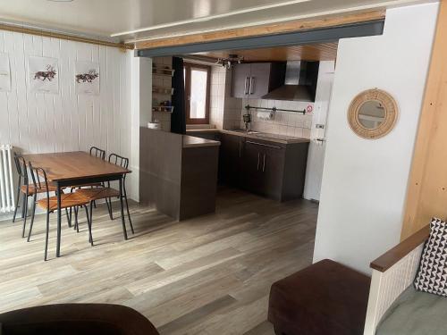 Kjøkken, Gite de la Robella in Val-de-Travers