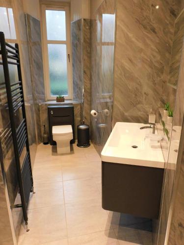 Beautiful & spacious 2 bed apt in Glasgow West End, Glasgow (Foto 6)