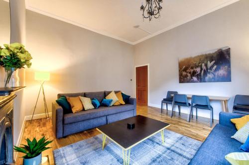 Stylish & Spacious 3 Bedroom Apt in Finnieston, West End, Glasgow (photo 2)