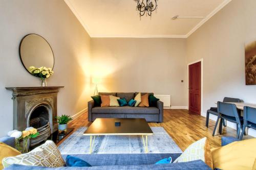 Stylish & Spacious 3 Bedroom Apt in Finnieston, West End, Glasgow (photo 4)