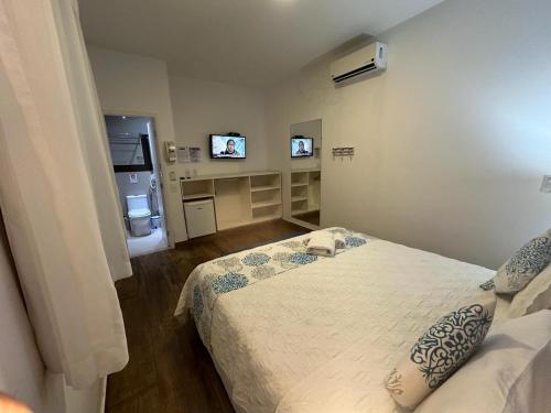 2 twin beds