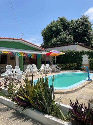 Casa ENORME e Com Piscina no pilar
