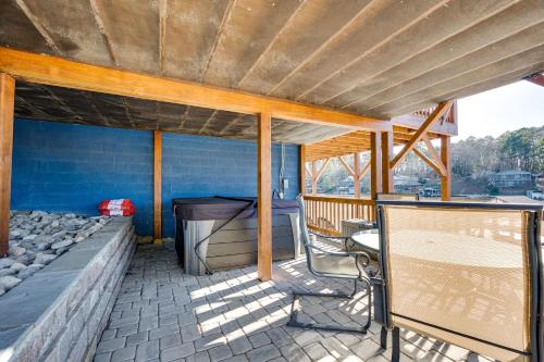 Lakefront New London Retreat with Dock and Hot Tub!
