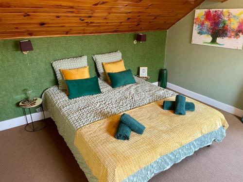 Suite Emeraude BnB Basroucheix