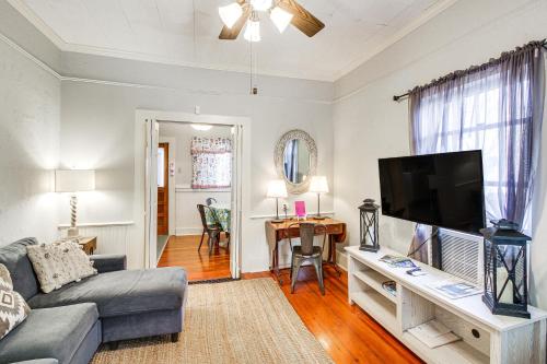 Charming Hot Springs Home Less Than 2 Mi to Bathhouse Row! in Hot Springs, USA