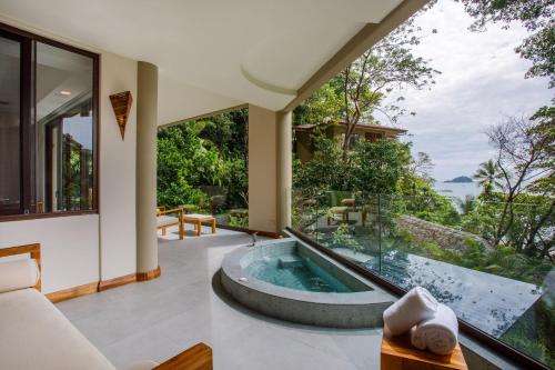 Spa, Arenas Del Mar Beachfront & Rainforest Resort in Quepos