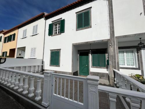 ทัศนียภาพภายนอกโรงแรม, Espírito Azul Guest House (Espirito Azul Guest House - Rooms To Rent, 2 minutes walking from the beach, Marina and our Dive Cen) in วิลา ฟรานกา โด เคมโป