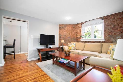 City Living In the Heart of 4th Ward~1BD 1BA in Charlotte, USA