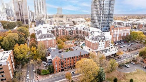 City Living In the Heart of 4th Ward~1BD 1BA in Charlotte, USA