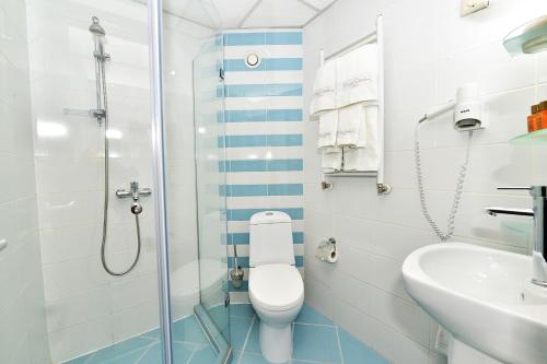 Double Room with Double Bed - Non-Smoking image 1