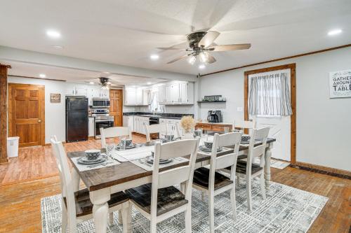 Auburn Finger Lakes Farmhouse with Open Views! in Auburn, USA